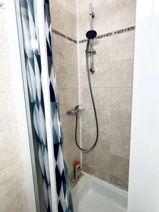 Apartment Centrum - Moderny Komfortny Pressburg